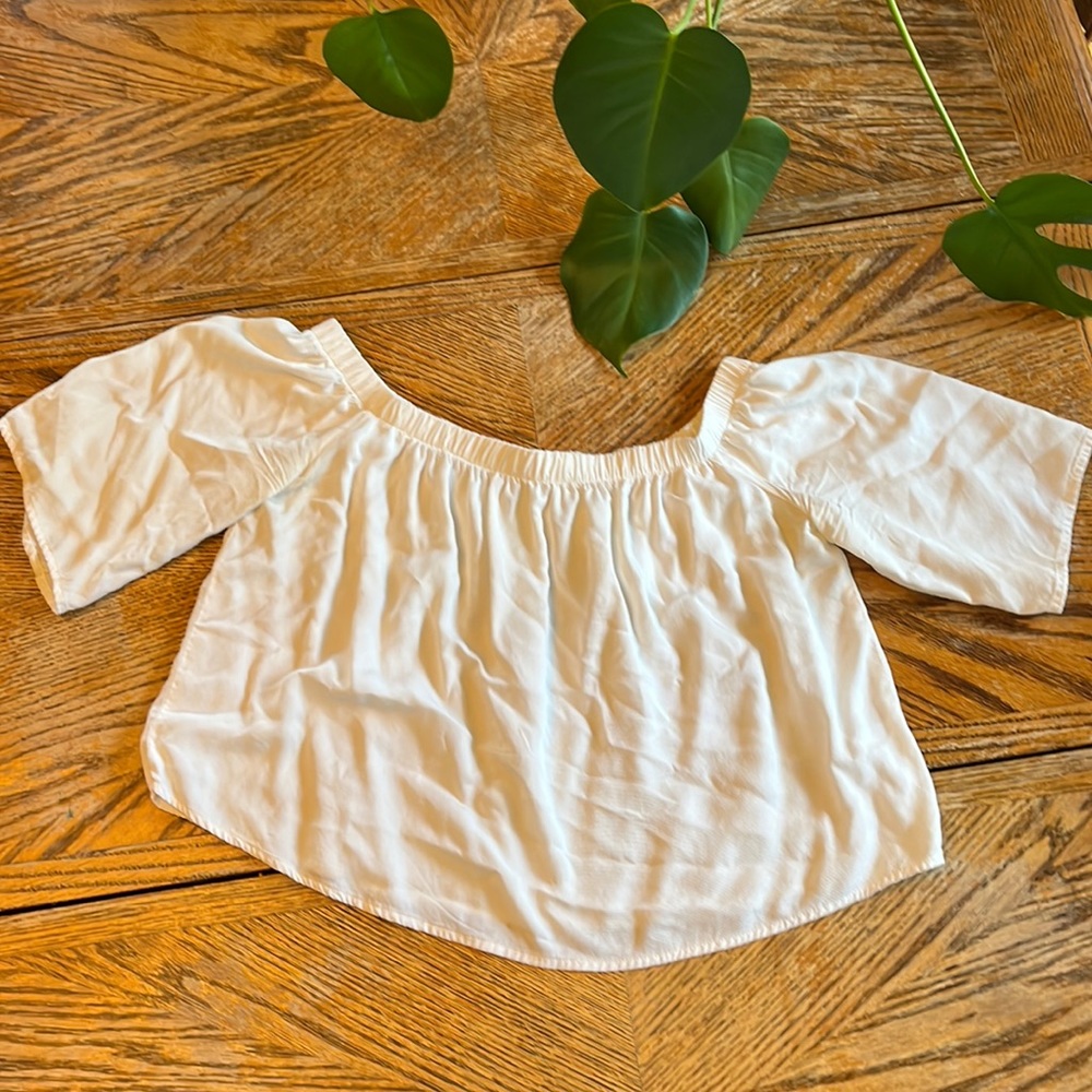 Off the shoulder American apparel shirt